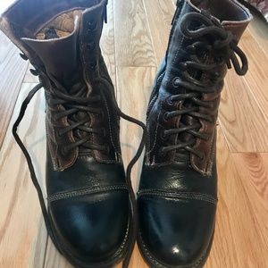 BedStu heeled lace up boots